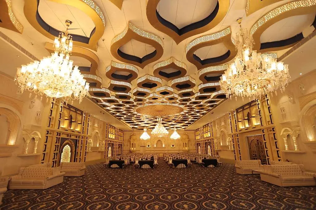 Hotel Radisson Blu Udaipur Palace Resort & Spa