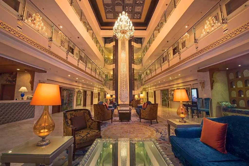 Radisson Blu Udaipur Palace Resort & Spa 5*,