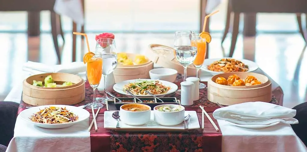 Radisson Blu Udaipur Palace Resort & Spa 5*,